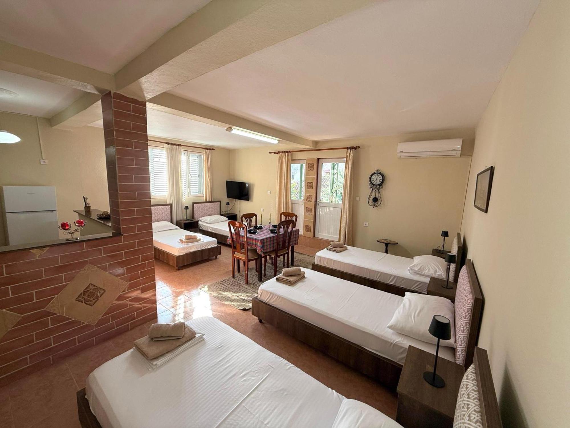 Shkodra Guest House 2 Eksteriør bilde