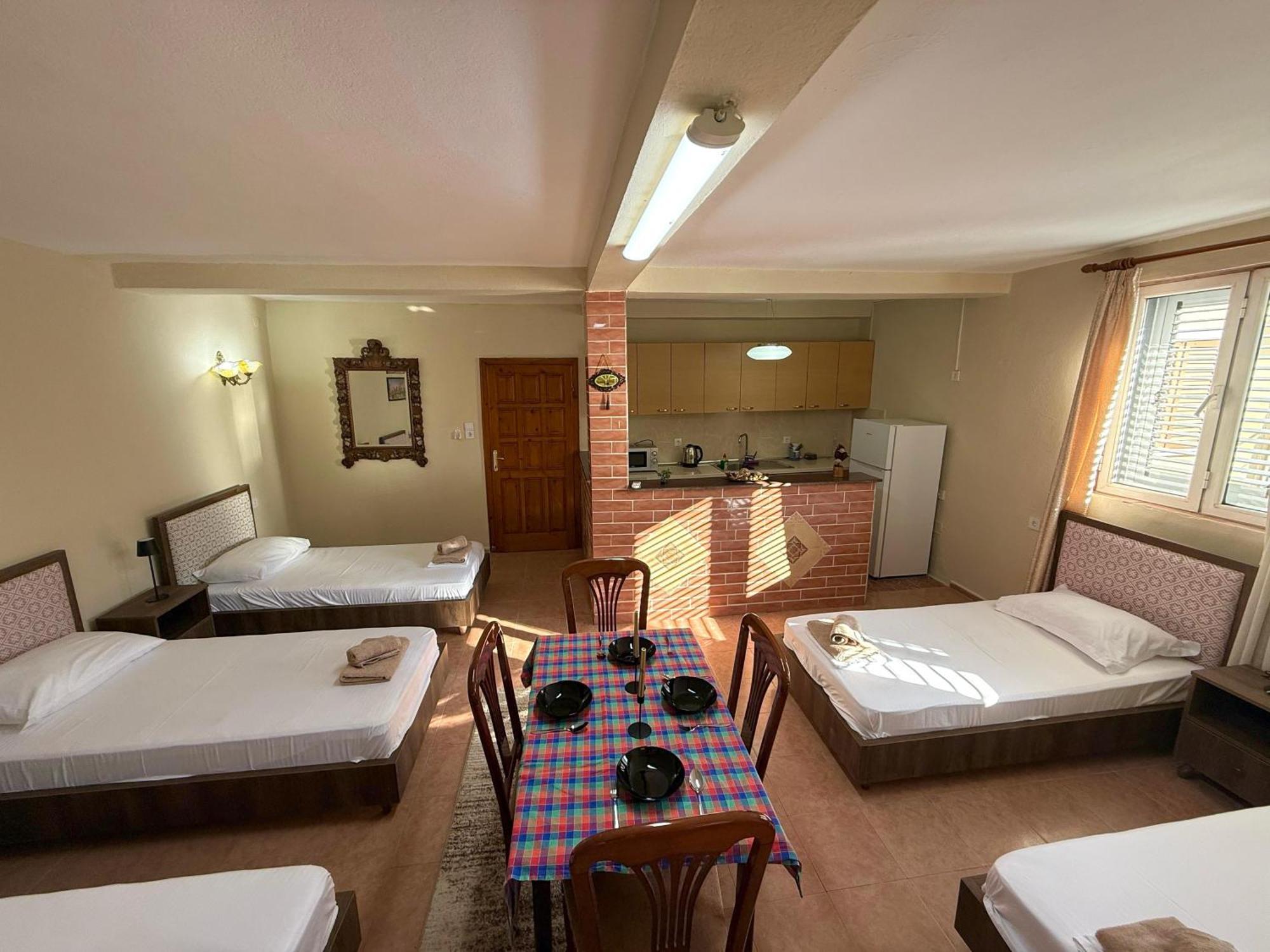 Shkodra Guest House 2 Eksteriør bilde