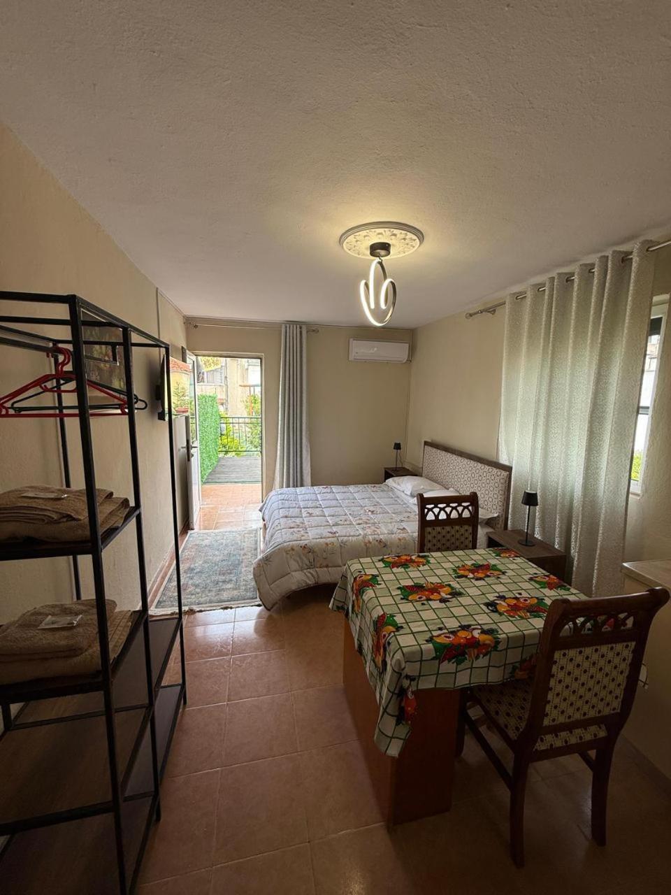 Shkodra Guest House 2 Eksteriør bilde